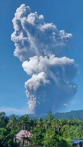 INDONESIA-MALUKU DEL NORTE-MONTE DUKONO-ERUPCION-MUERTE