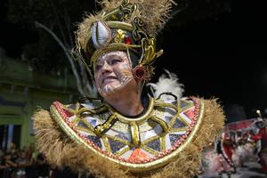 URUGUAY-MONTEVIDEO-CARNAVAL-DESFILE DE LLAMADAS