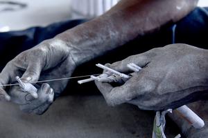 SRI LANKA-KIMBULAPITIYA-FABRICA DE PETARDOS