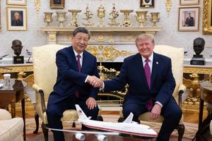 EEUU-CHINA-XI JINPING-VISITA DE ESTADO-TRUMP-INTERCAMBIO EN UN GRUPO PEQUEÑO
