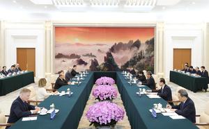 CHINA-BEIJING-HE LIFENG-CONGRESISTA ESTADOUNIDENSE-REUNION