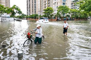 CHINA-HANGZHOU-TIFON BAVI-LLEGADA A TIERRA
