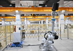 CHINA-JIANGSU-INDUSTRIA DE LA ROBOTICA-DESARROOLLO