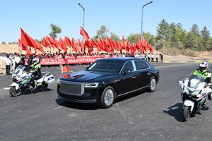 KIRGUISTAN-BISHKEK-CHINA-XI JINPING-LLEGADA-BIENVENIDA