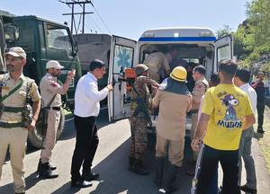 CACHEMIRA-ACCIDENTE DE AUTOBUS-RESCATE