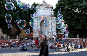 ITALIA-ROMA-RIO TIBER-FESTIVAL DE VERANO