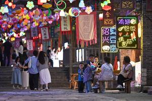 CHINA-HEBEI-SHIJIAZHUANG-ECONOMIA NOCTURNA