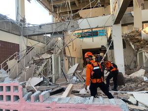 INDONESIA-ISLA DE FLORES-TERREMOTO
