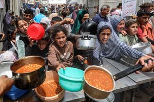 MEDIO ORIENTE-CIUDAD DE GAZA-COMIDA GRATUITA