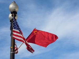 Xinhua Headlines: Xi holds extensive strategic communication with Biden