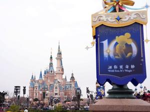 CHINA-SHANGHAI-DISNEYLAND-10 ANIVERSARIO