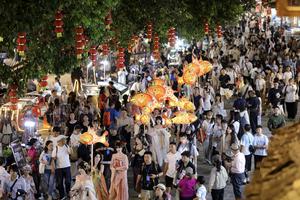 CHINA-GUIZHOU-ALDEA DONG DE ZHAOXING-TURISMO