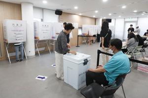 REPUBLICA DE COREA-SEUL-ELECCIONES-VOTACION