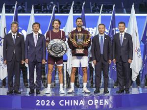 CHINA-BEIJING-TENIS-ABIERTO DE CHINA-INDIVIDUALES MASCULINOS-CEREMONIA DE PREMIACION