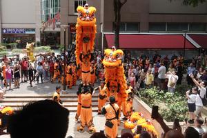 SINGAPUR-FESTIVAL DE LAS LINTERNAS-CELEBRACION-DANZA DEL LEON