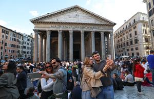 ITALIA-ROMA-TURISMO VACACIONAL