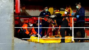 INDONESIA-JAVA ORIENTAL-BARCO-INCENDIO