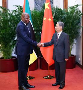 CHINA-BEIJING-ZHAO LEJI-PRESIDENTE DE MOZAMBIQUE-REUNION