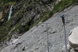 CHINA-XIZANG-GYIRONG-AVALANCHA DE LODO-RESTAURACION DE ENERGIA