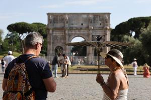 ITALIA-ROMA-OLA DE CALOR
