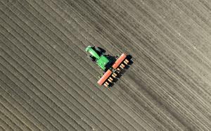 CHINA-HEILONGJIANG-GRUPO BEIDAHUANG-YOUYI FARM-SIEMBRA DE PRIMAVERA