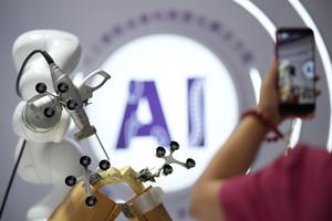 CHINA-BEIJING-CONFERENCIA MUNDIAL DE ROBOTS-SOLUCIONES