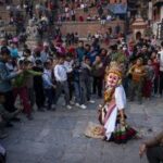 NEPAL-BHAKTAPUR-DANZA DE MASCARAS