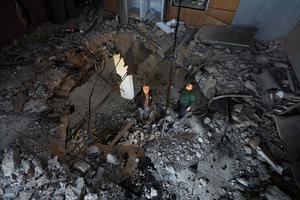 MEDIO ORIENTE-CISJORDANIA-SALFIT-RESTOS DE COHETE-DAÑOS