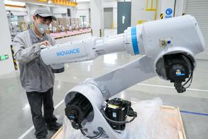 CHINA-DELTA DEL RIO YANGTSE-INDUSTRIA ROBOTICA