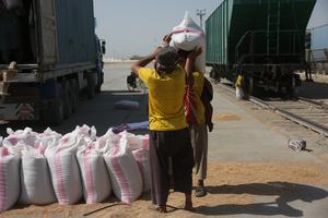 AFGANISTAN-BALKH-PUERTO FERROVIARIO DE HAIRATAN