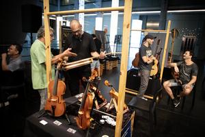ARGENTINA-BUENOS AIRES-FERIA DE LUTERIA