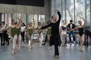 MEXICO-CIUDAD DE MEXICO-BALLET NACIONAL DE CHINA-CLASE DE BALLET