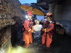 CHINA-FUJIAN-TIFON SAUDEL-RESCATE Y SOCORRO