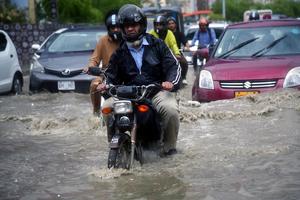 PAKISTAN-KARACHI-FUERTES LLUVIAS