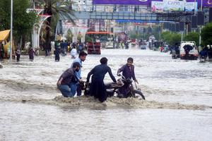 PAKISTAN-KARACHI-FUERTES LLUVIAS
