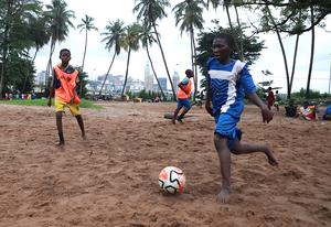 COTE D'IVOIRE-ABIYAN-FUTBOL-NIÑOS