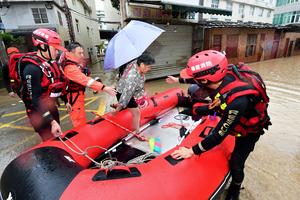 CHINA-FUJIAN-MINHOU-LLUVIAS TORRENCIALES-RESCATE Y SOCORRO