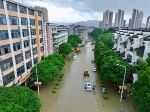 CHINA-FUJIAN-MINHOU-LLUVIAS TORRENCIALES-RESCATE Y SOCORRO