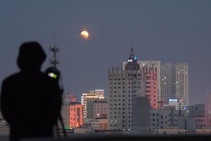 CHINA-FESTIVAL DE LAS LINTERNAS-ECLIPSE LUNAR