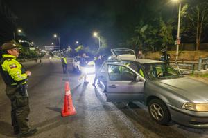 ECUADOR-QUITO-TOQUE DE QUEDA