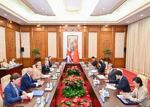 CHINA-BEIJING-WANG YI-DIALOGO ESTRATEGICO CHINA-REINO UNIDO