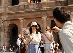 ITALIA-ROMA-TURISMO-TURISTAS CHINOS