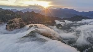 CHINA-HEBEI-CHENGDE-MAR DE NUBES