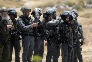 MEDIO ORIENTE-HEBRON-EJERCITO