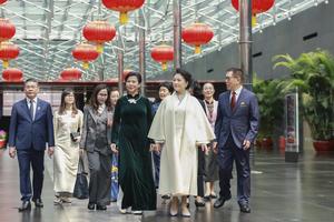 CHINA-BEIJING-PENG LIYUAN-VIETNAM-NGO PHUONG LY-CNAE-VISITA