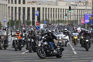 RUSIA-MOSCU-MOTOCICLETAS-DESFILE