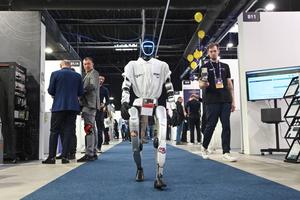 POLONIA-VARSOVIA-EXPOSICION DE INTELIGENCIA ARTIFICIAL