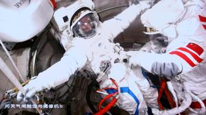 CHINA-TRIPULACION DE SHENZHOU-21-TERCERA SERIE DE ACTIVIDADES EXTRAVEHICULARES-FINALIZACION