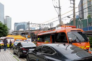REPUBLICA DE COREA-SEUL-ACCIDENTE POR COLAPSO DE PASO ELEVADO