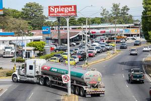 PANAMA-CIUDAD DE PANAMA-COMBUSTIBLE